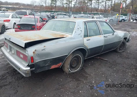 1983 Pontiac Parisienne z USA, uszkodzony, nr VIN 2G7AL69H2D1723817